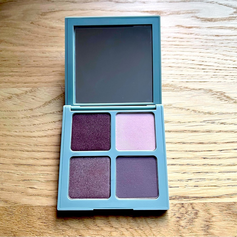 Brand new Vapour Eyeshadow Palette in Hypnotic